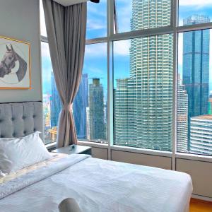 KL HOME STAY AT THE SKY SUiTE KLCC