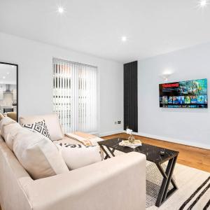 Stylish 2 Bedroom Apartment - Secure Parking - JQ - Pet Friendly 1LA