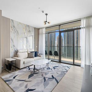 1BR Palace Residences, City View