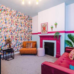6-Bed Funky Getaway Unique Vibes