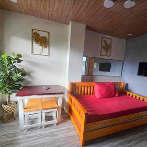 Mountain Sunctuary-F1 2 Bedroom with nature view