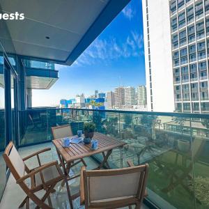 HiGuests - Stylish 1BR Retreat with Modern Interiors in Dubai
