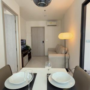 Luxurious Downtown Apartment With Train Access Bts