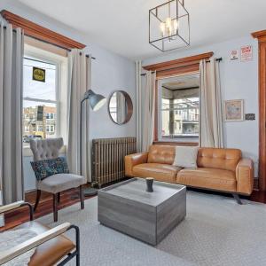 Luxury 8 Bedroom House, Steps to Tropicana, Beach and Boardwalk!