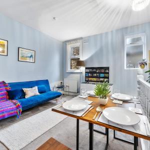 Lovely Split level 2 bedroom flat in NW London