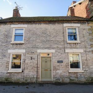 Sixpence Cottage