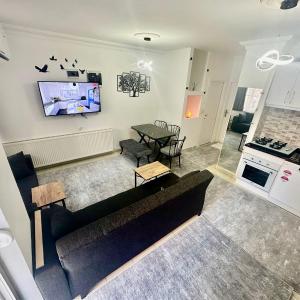 Ayaz House 2