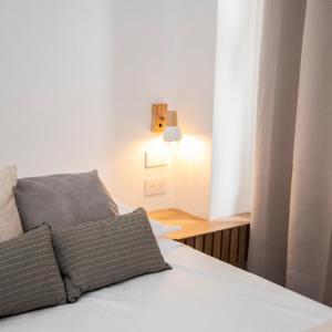 Zenia 70 Living & Suites