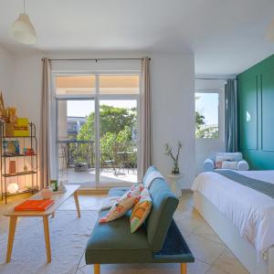 Spacious studio in a green oasis