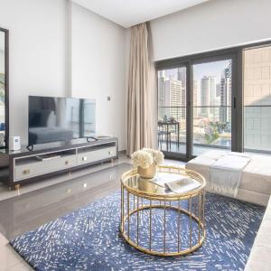 Frank Porter - Damac Majestine