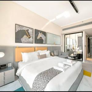studio 5 min walking from Dubai mall-Burj khalifa