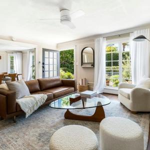 Charming Walk Street Home - A Venice Beach Hideaway