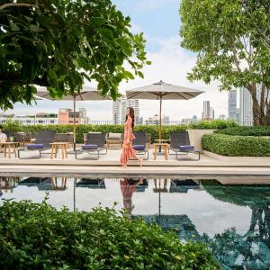 Madi Paidi Bangkok, Autograph Collection
