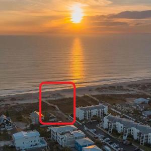 Sun & Fun Oceanfront Saint Augustine Beach!