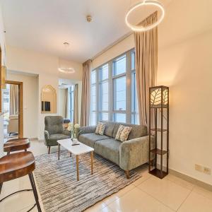 Golden Homes CLAREN TOWER Luxe living 1BR Plus Study Room Near Dubai mall Downtown Dubai