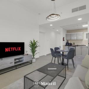 Manzil - 1BR Apartment in JLT 2km to JBR Beach & Blue Waters Dubai