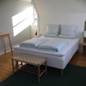 Two quiet apartments