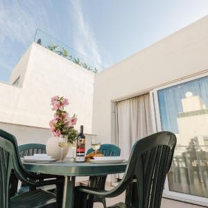 Tropea Court 2BED Penthouse in Sliema by Homely