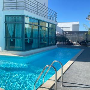 Great V4 Villa with Private Salt Pool