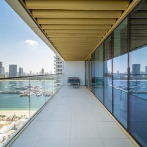 Grand Bleu 02 - LIMITED OFFER! Stylish Waterfront Bliss 2BR for 5