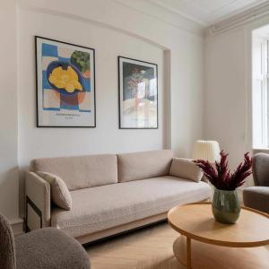 Stylish and Bright 2 Bedroom in CPH N