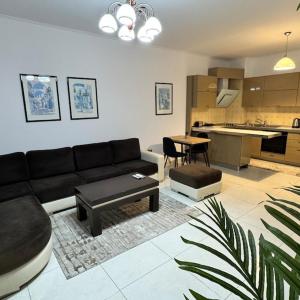 13 Bs Skanderbeg Square