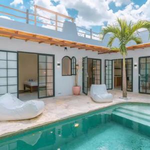 Villa Aurelia - 2 Bedrooms Rooftop Villa in Canggu