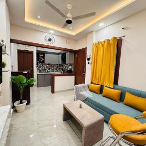 Home Escape Cozy 1BHK Apartment Mahalaxmi Nagar