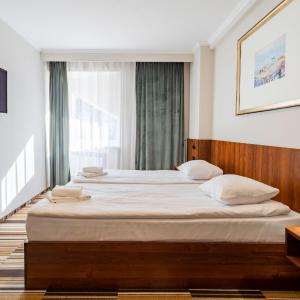 Hit Hotel