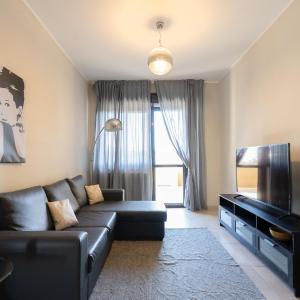 Trani with view - roomy apartment with balconies