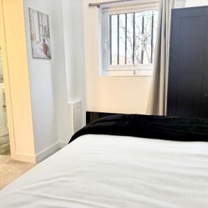 Auracasa Monarch Suites