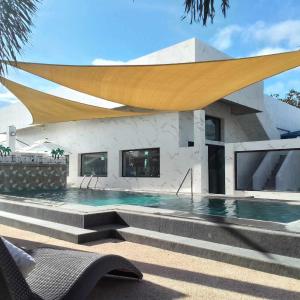 Cave Beach Resort Boutique Luxury Accomodation