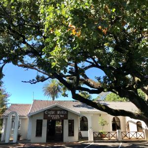 Eight Bells Mountain Inn