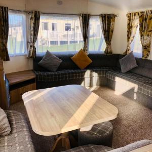 Family friendly, 3-bedroom holiday home