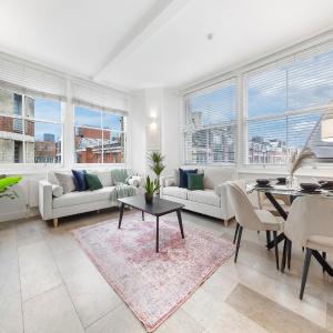 Modern 2 bed Flat in Central London, Barbican Farringdon, EC1V