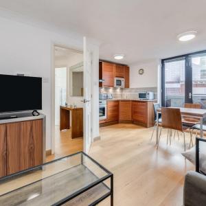 Chic High Barbican Apt - Heart of London