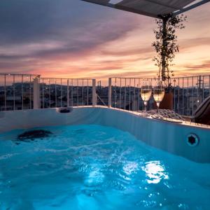 Rooftops of Athens-Acropolis Studio Jacuzzi & View