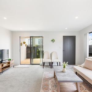 Māngere Three Bedrooms Retreat with Airport Conveniences