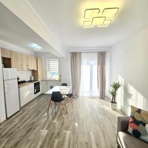 AVA Holidays 1km from the center Stylish New Apartment