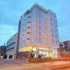 Foura Suites Makati