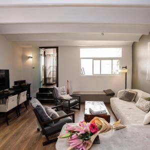 luminous top floor apartment with terrace