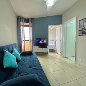 Apartamento c/ garagem, sacada e cozinha - UH 1111