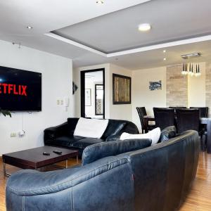 Mirador Urbano Your Refuge in the City with garage