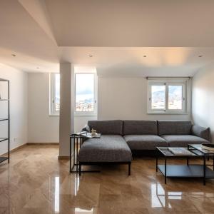 Ruggero City View apartment by Wonderful Italy