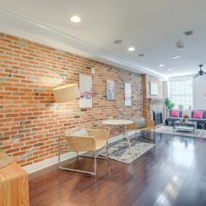 Rooftop Patio w/ View: Baltimore Retreat