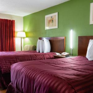 Country Hearth Inn & Suites Marietta