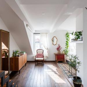 Charming Prague Apartment in Vrovice with Roof Terrace