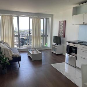 Aura D two bedroom unit harborview balcony wifi easy parking