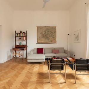 Colosseum bright apartment by Romeloft