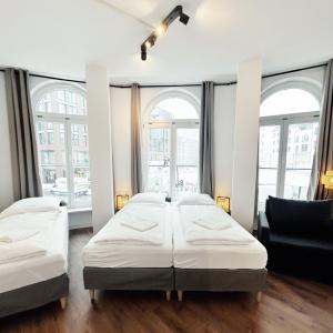 Stylish Apartment near Binnenalster for up to 8 Guests